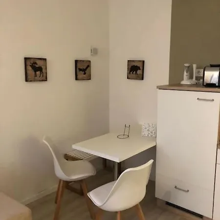 Ferienwohnung Mit Blick Auf Den Feldberg Weilmunster Exterior photo