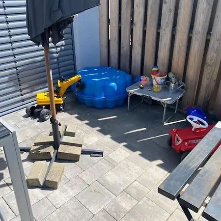 Ferienwohnung Mit Blick Auf Den Feldberg Weilmunster Exterior photo